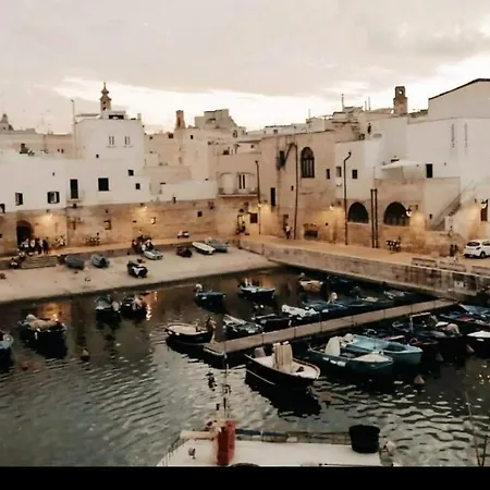 Casa Carlotta * مونوبولي
