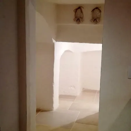 Casa Carlotta モノーポリ